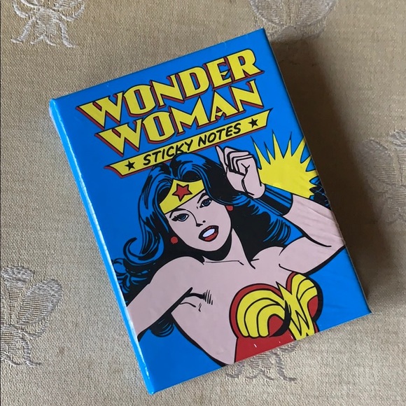 Other - NWT Wonder Woman sticky notes pack